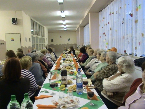 Posedenie s dôchodcami
