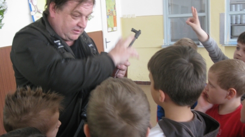 Polícia