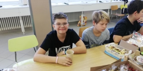 Vianočné trhy na 2. stupni